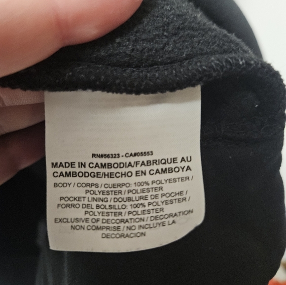 Nike Men's Black and Gray Pullover Hoodie! - Picture 3 of 7